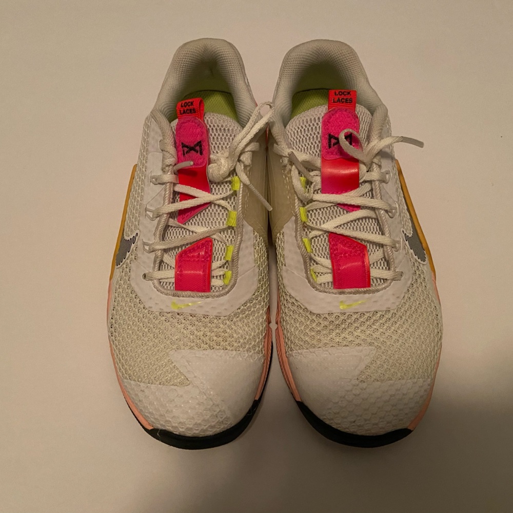 Nike Women's White and Pink Training Sneakers